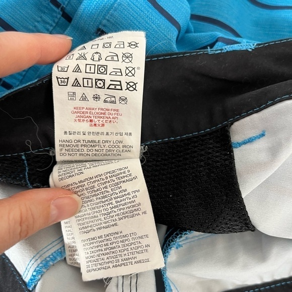 Quiksilver Amphibian Mens size 36 Shorts Swim Trunks Blue Stripe Stretch - Picture 9 of 13